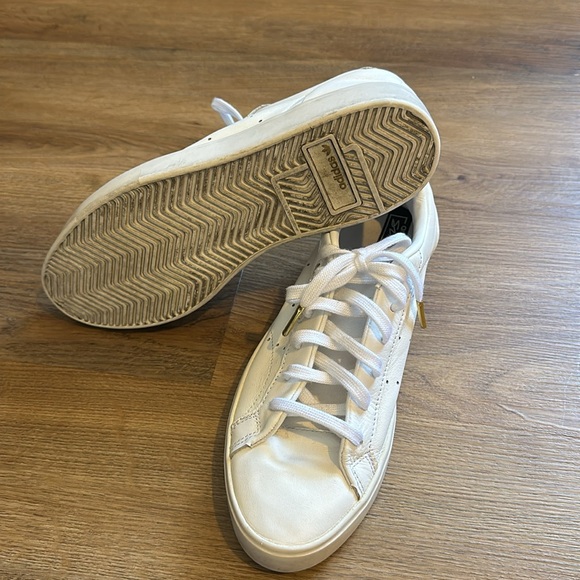 Adidas Sleek - Picture 3 of 4